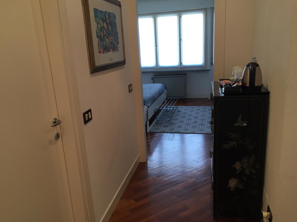 Guesthouse Flora Lodi Luaran gambar
